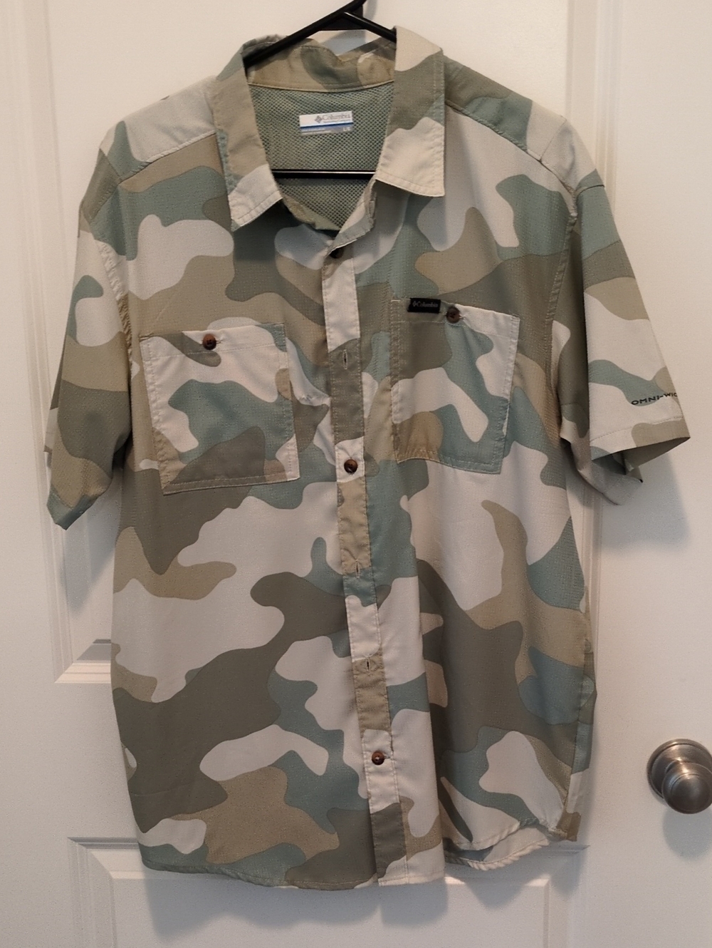 Columbia Camo Outdoor Vented Shirt size Mens Large
